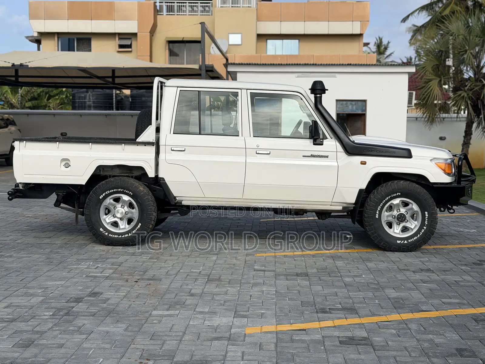 Toyota Land Cruiser 79 Series 2024 White
