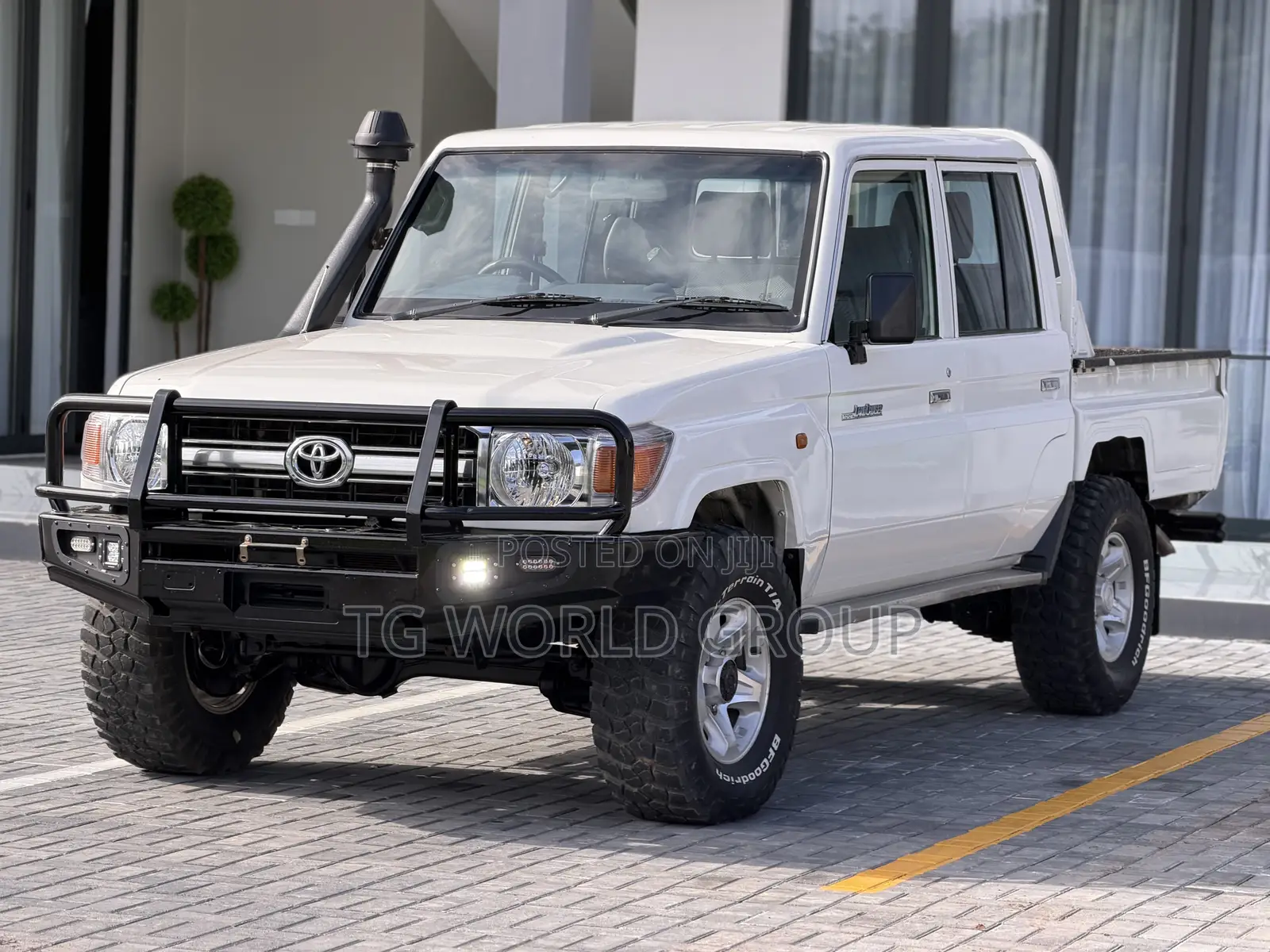 Toyota Land Cruiser 79 Series 2024 White