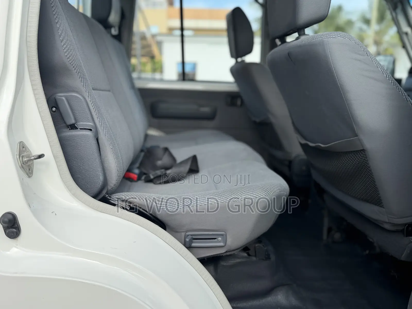 Toyota Land Cruiser 79 Series 2024 White