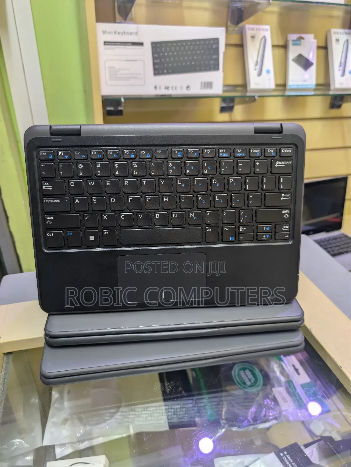 Laptop Dell Latitude 3189 4GB Intel SSD 256GB