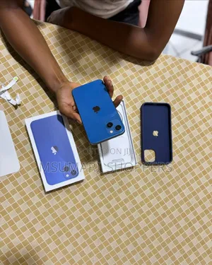 New Apple iPhone 13 128 GB Blue