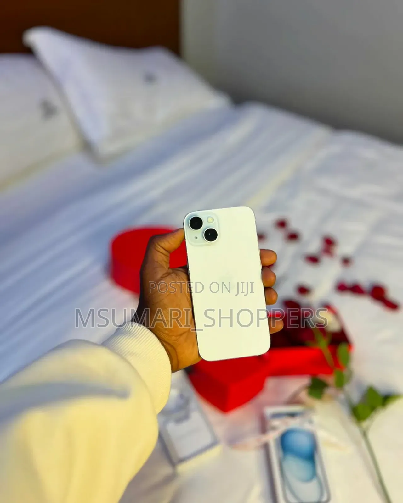 New Apple iPhone 15 256 GB White