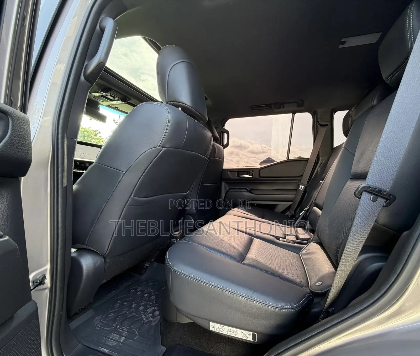 Toyota Land Cruiser Prado 2024 Silver
