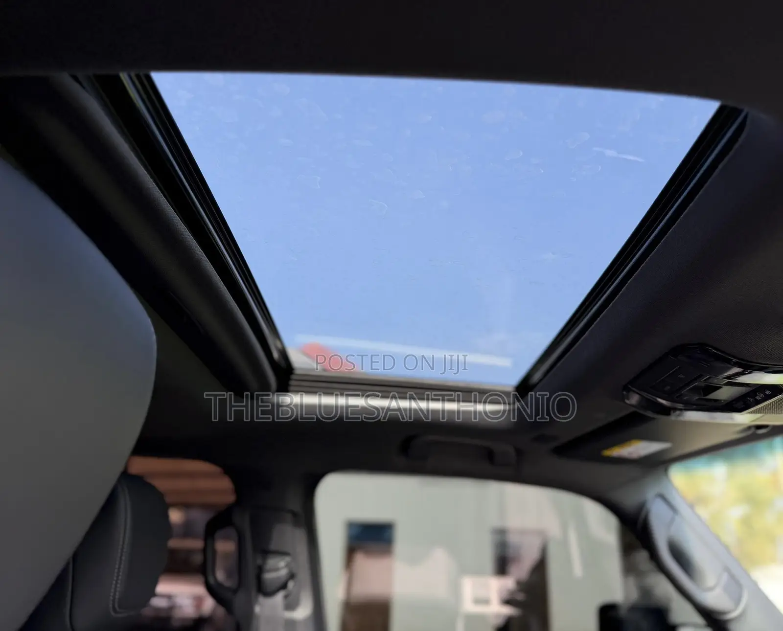 Toyota Land Cruiser Prado 2024 Silver