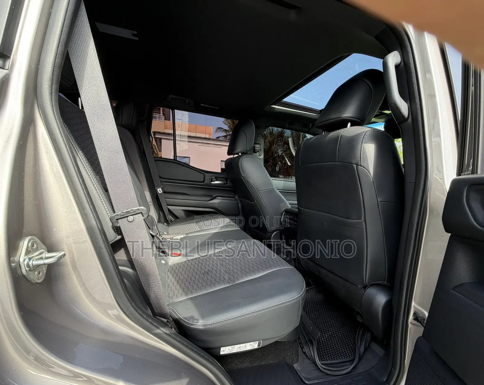 Toyota Land Cruiser Prado 2024 Silver