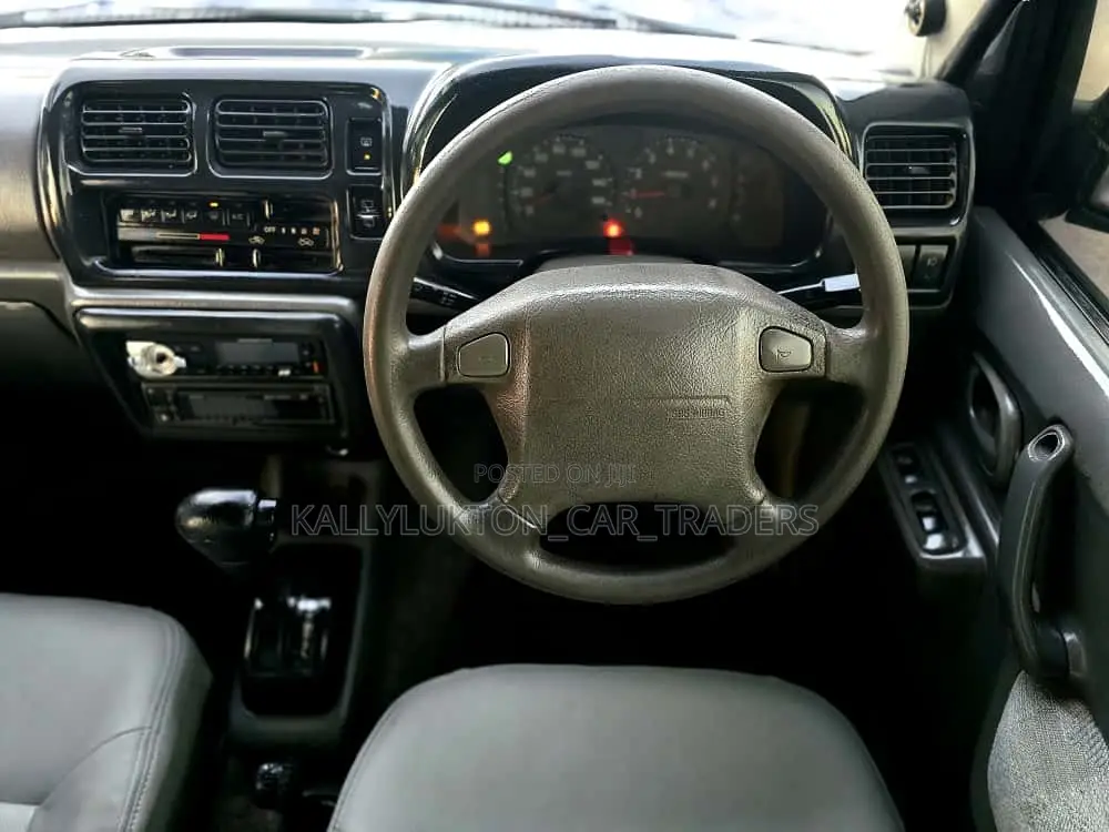 Suzuki Jimny 2000 Blue