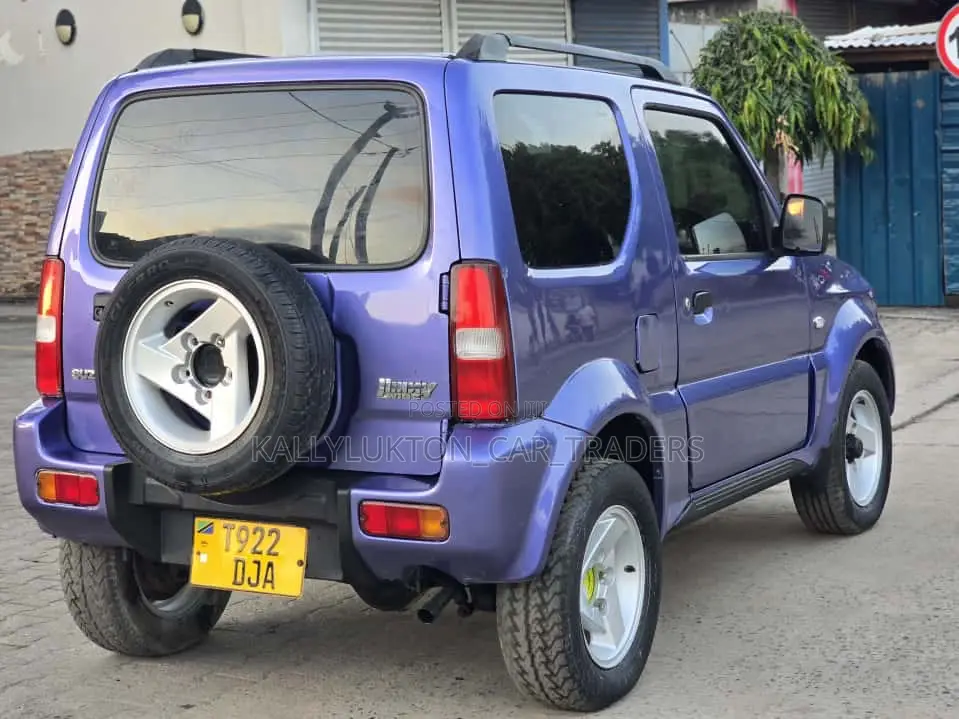 Suzuki Jimny 2000 Blue