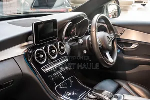 Mercedes-Benz C200 2015 Black