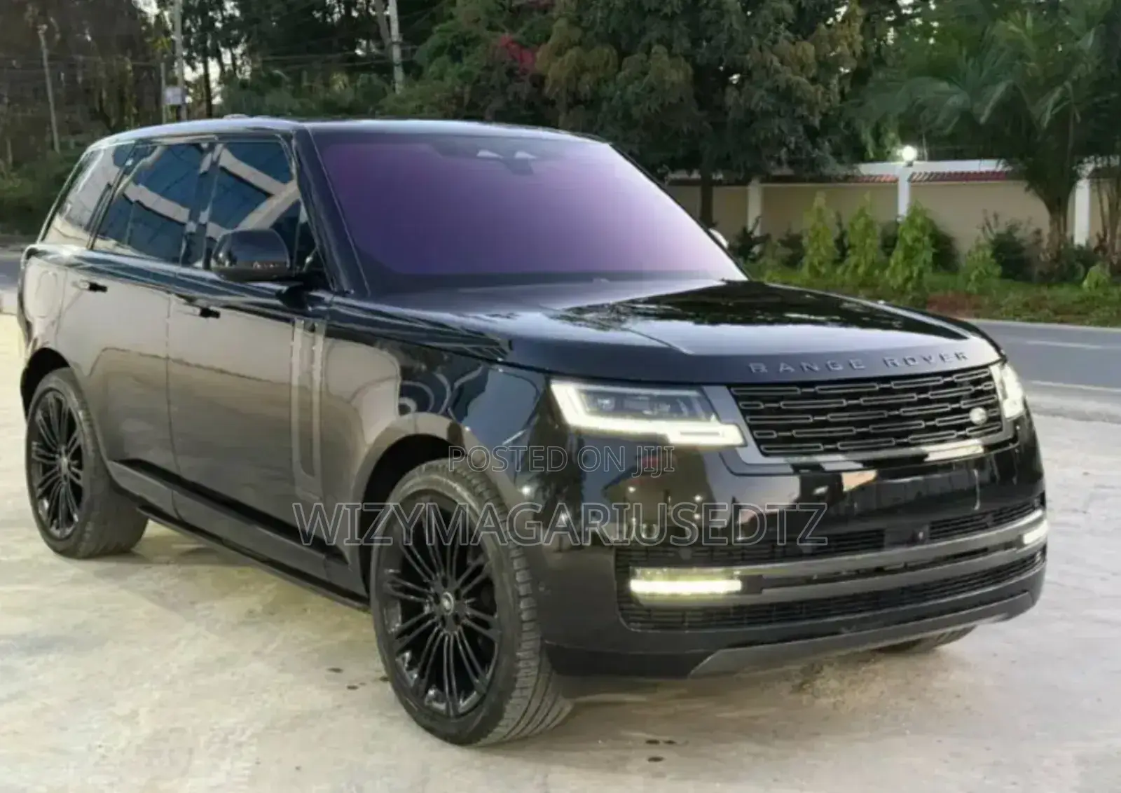 Land Rover Range Rover Vogue 2023 Matt Black