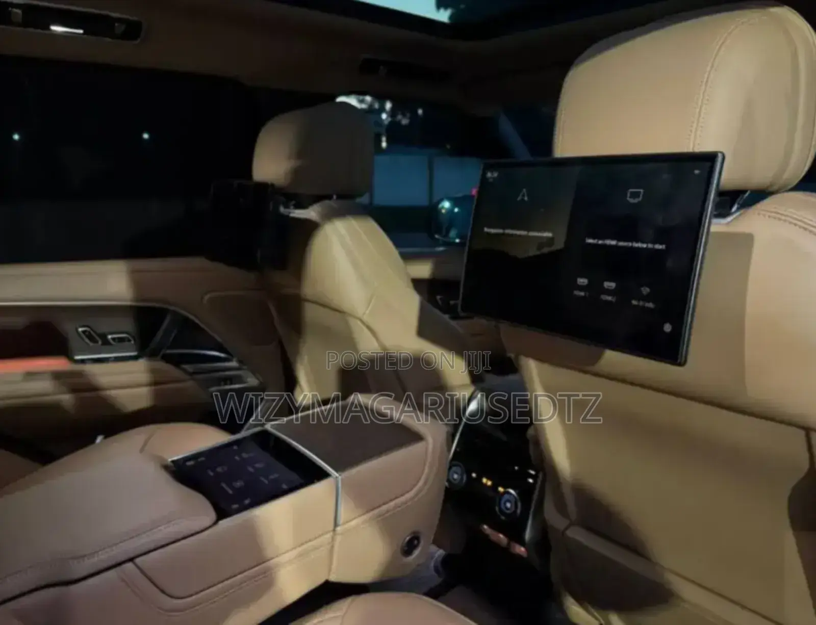 Land Rover Range Rover Vogue 2023 Matt Black