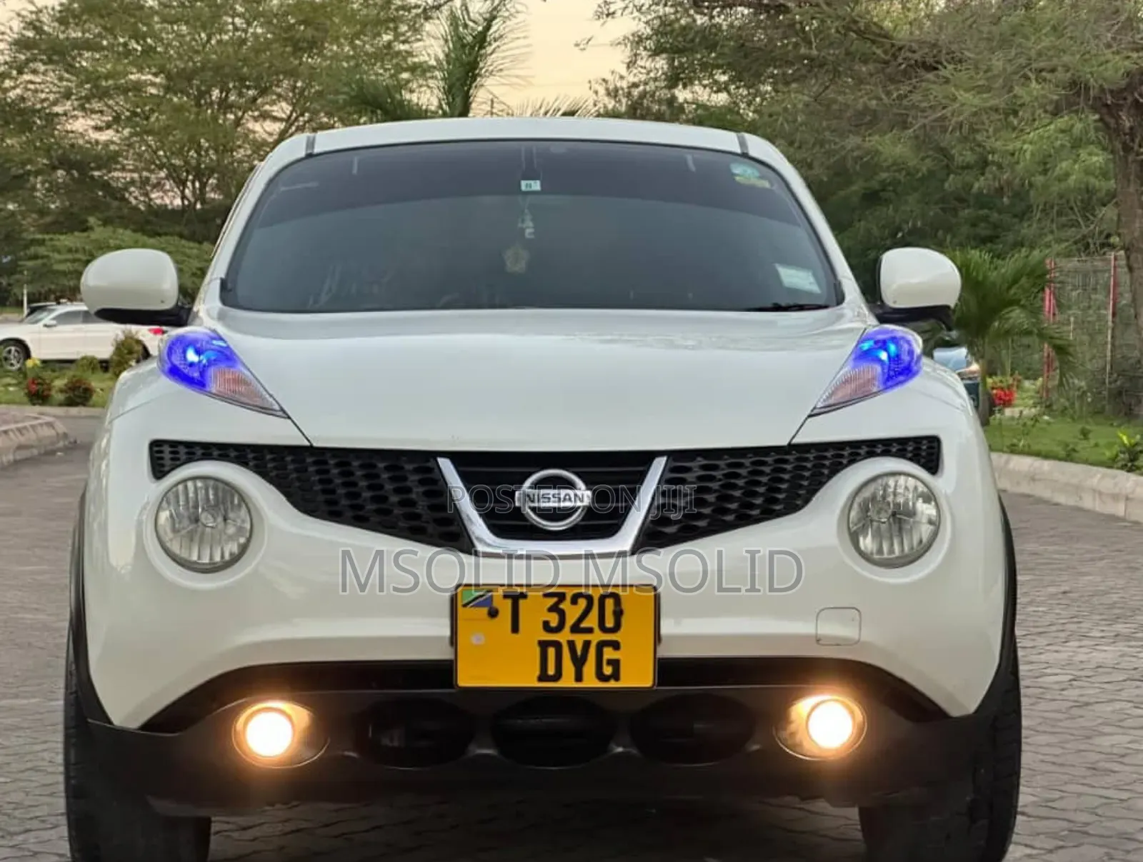 Nissan Juke 2011 White