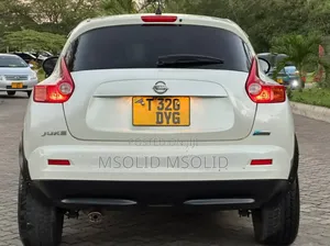 Nissan Juke 2011 White