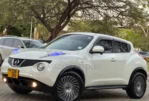Nissan Juke 2011 White