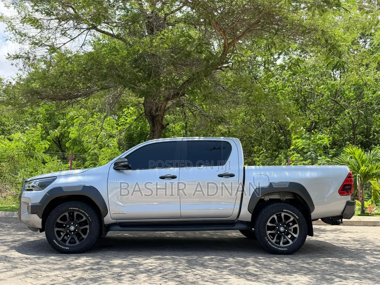 Toyota Hilux Revo Double Cab Deisel 2.8 AWD 2021 Silver