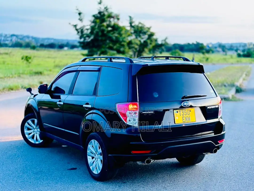 Subaru Forester 2010 Black