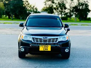 Subaru Forester 2010 Black