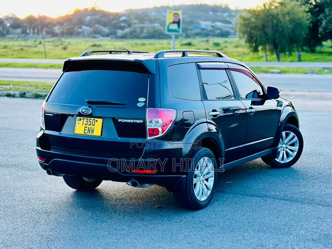 Subaru Forester 2010 Black