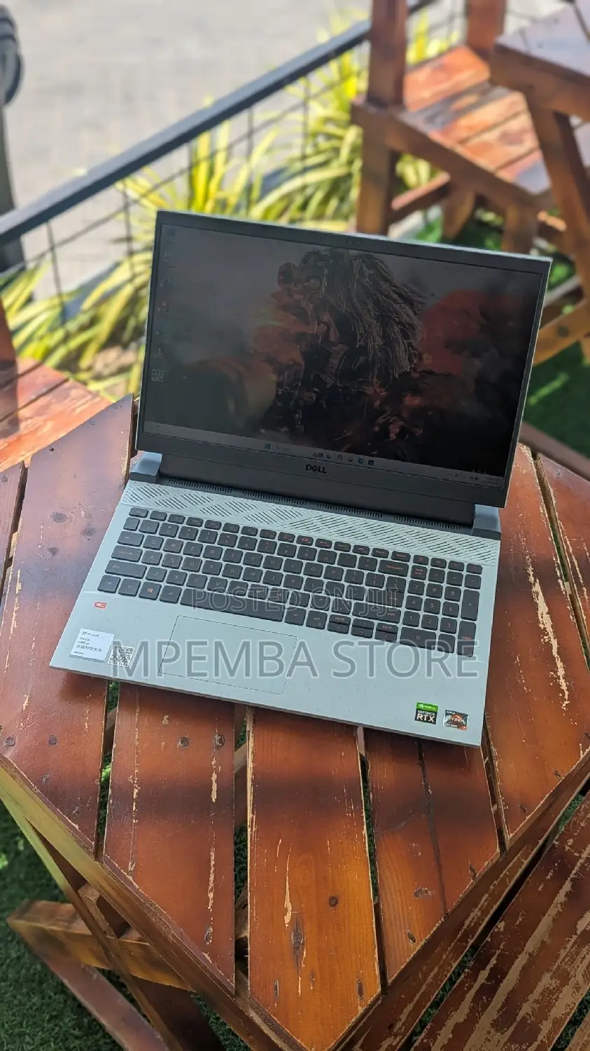 New Laptop Dell G15 5511 16GB AMD Ryzen 7 SSD 512GB