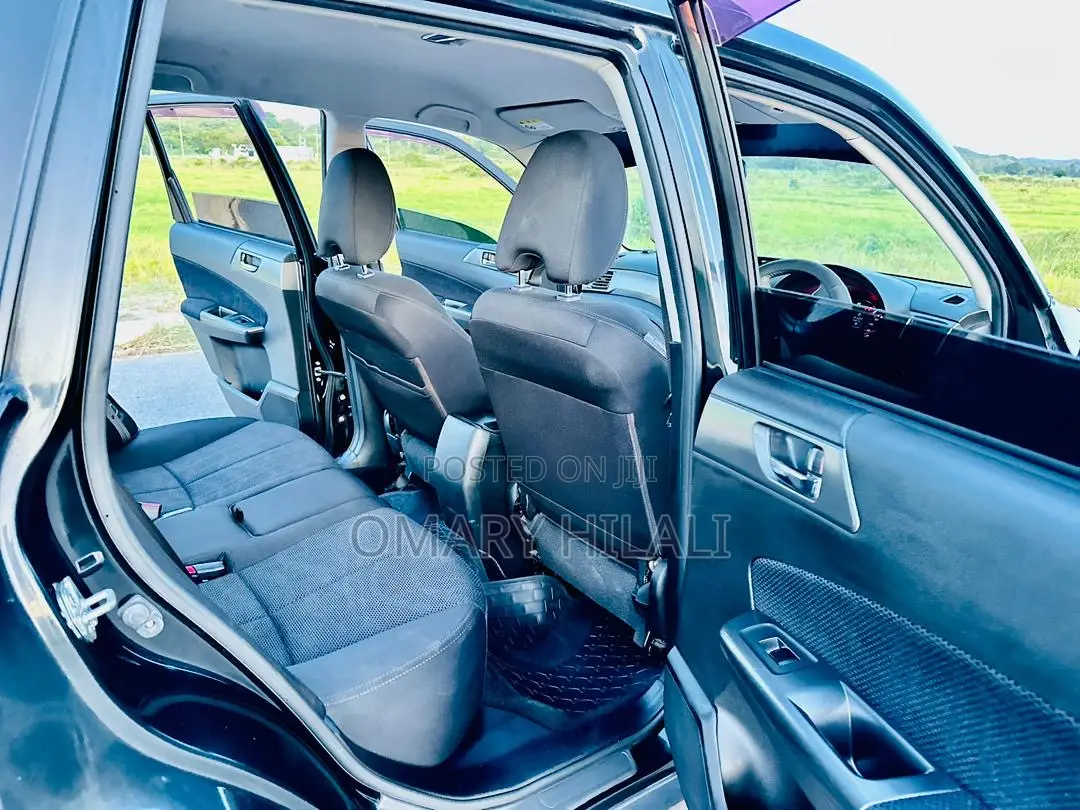 Subaru Forester 2010 Black