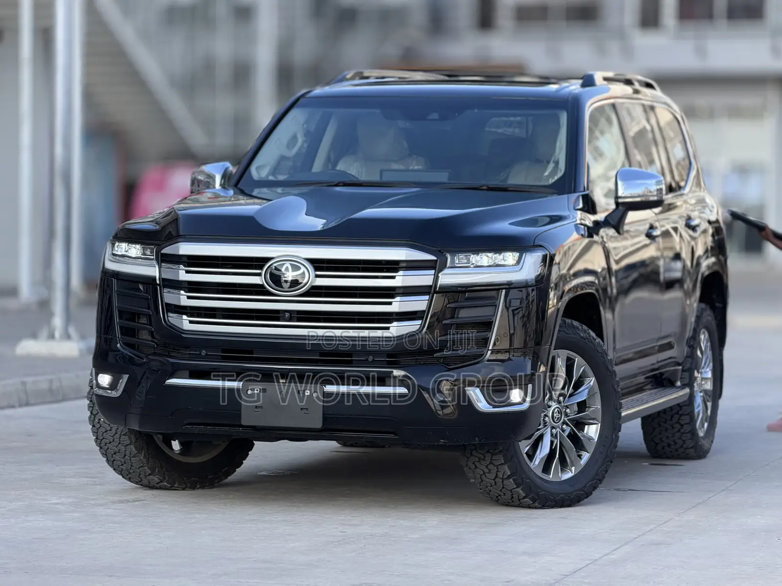 Toyota Land Cruiser LC300 2024 Black