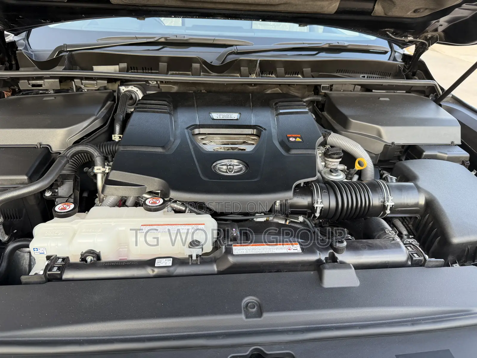 Toyota Land Cruiser LC300 2024 Black