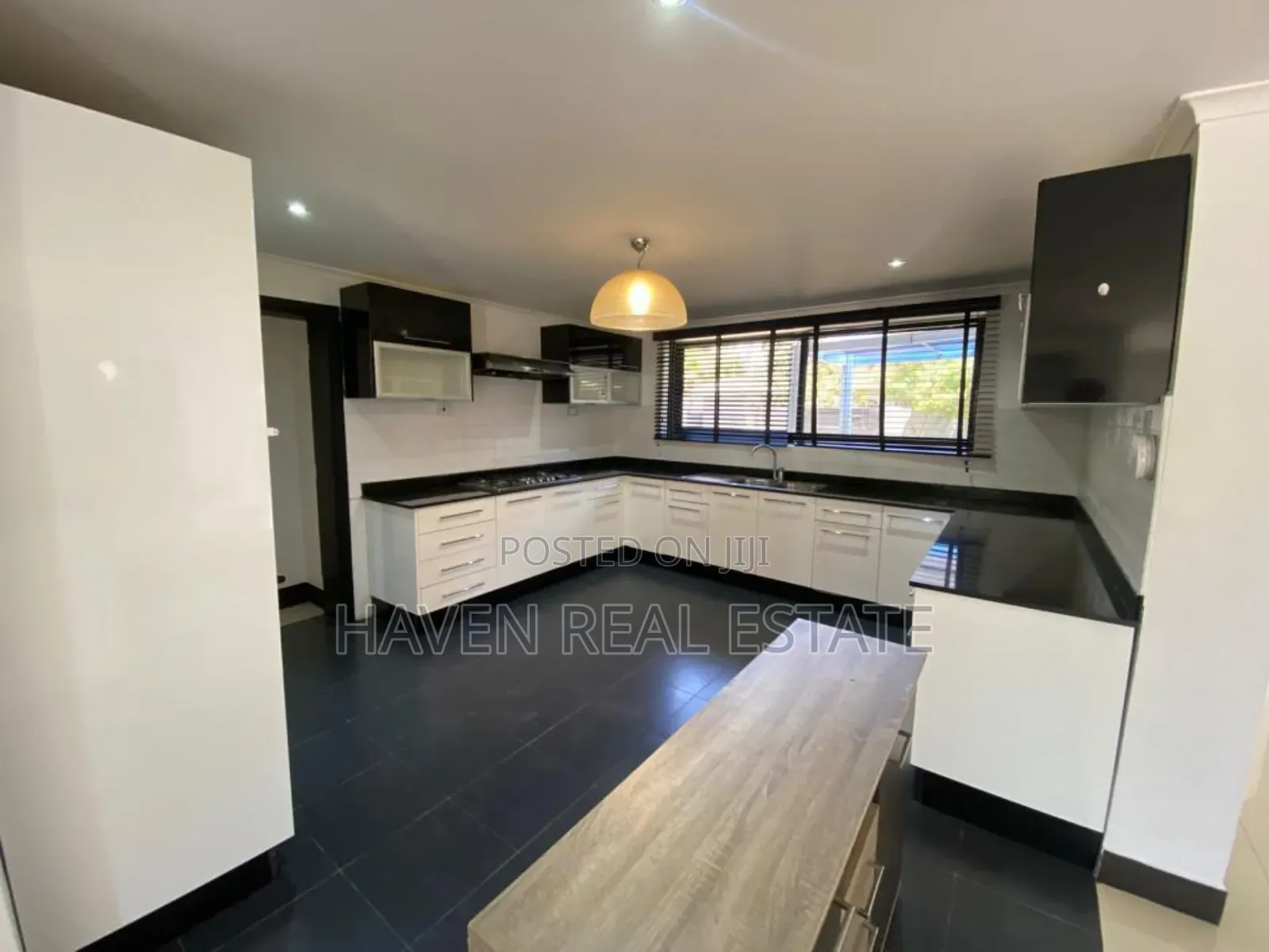 5bdrm House in Masaki for sale