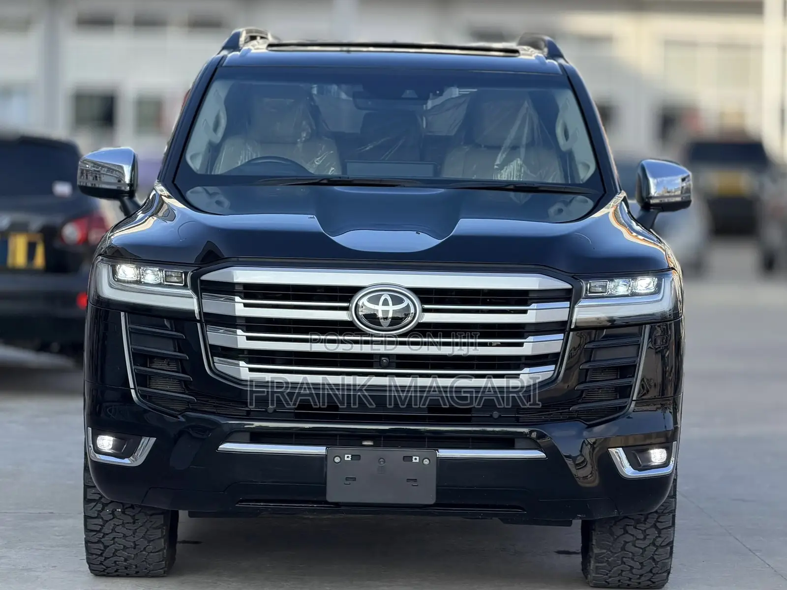 Toyota Land Cruiser LC300 2024 Black
