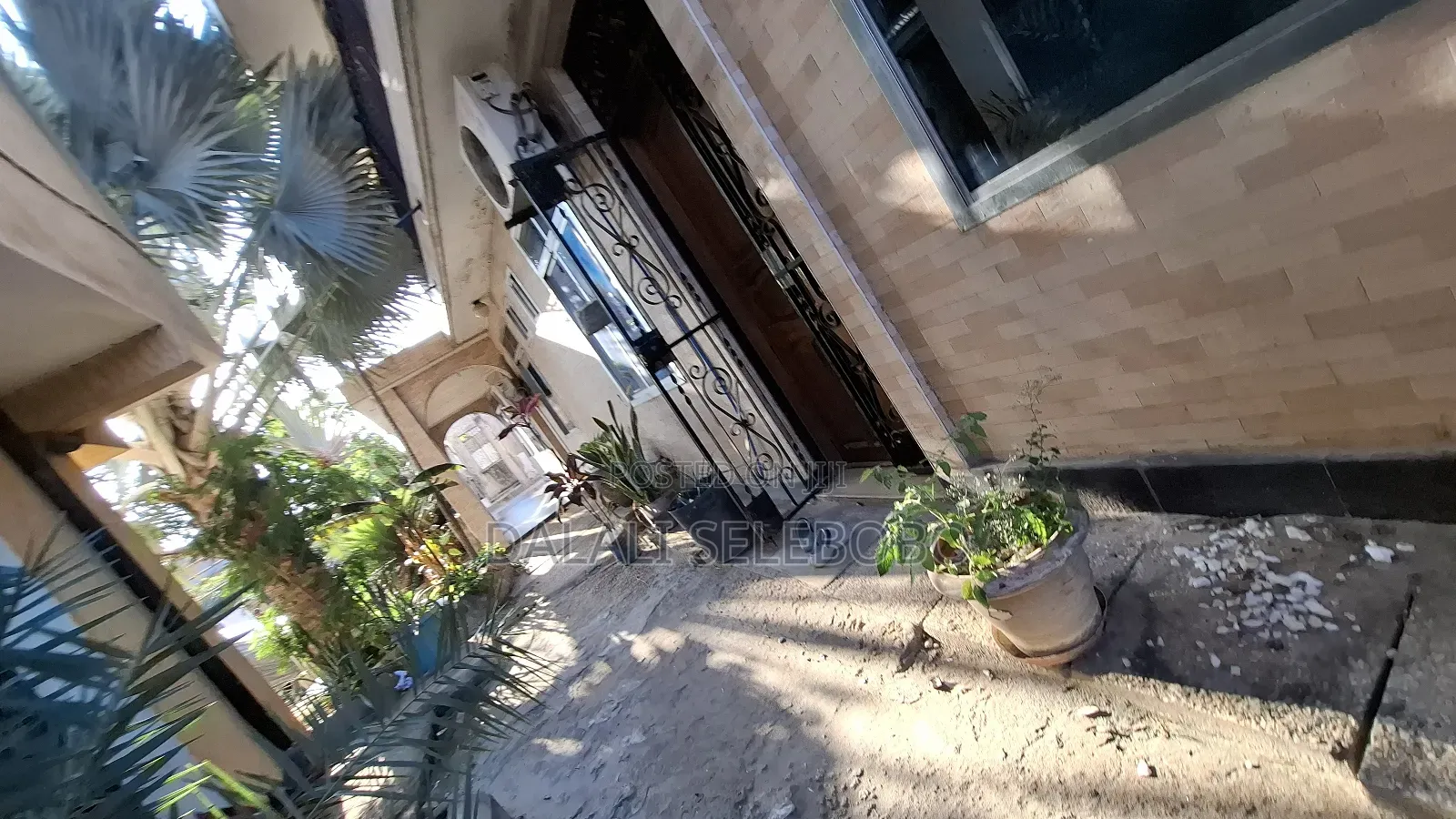 Studio Apartment in Kawe Beach for rent