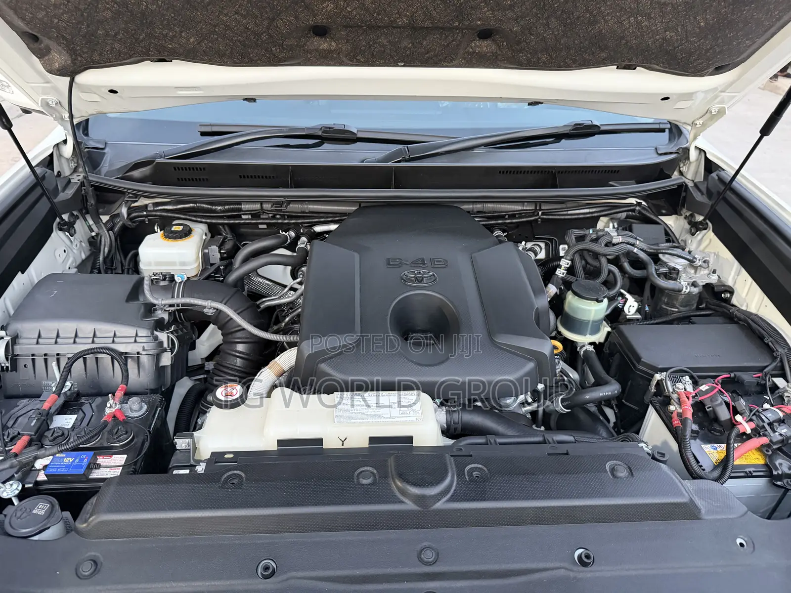 Toyota Land Cruiser Prado 2.8 2023 White