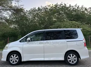 Toyota Noah 2008 White