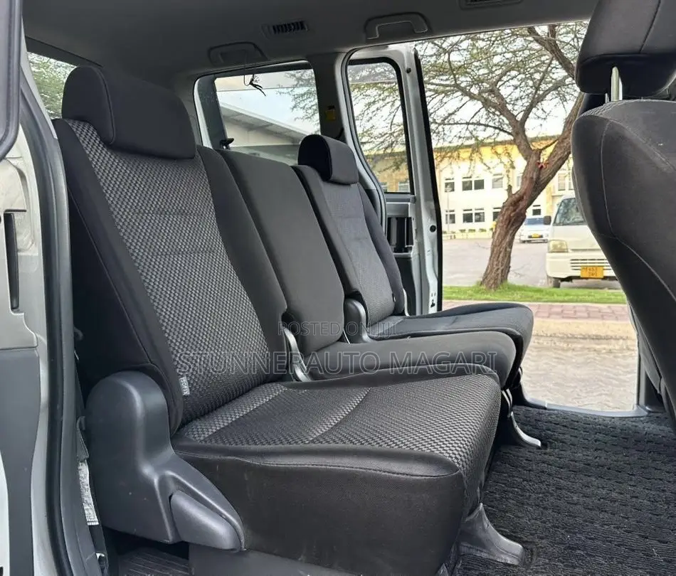 Toyota Noah 2008 White