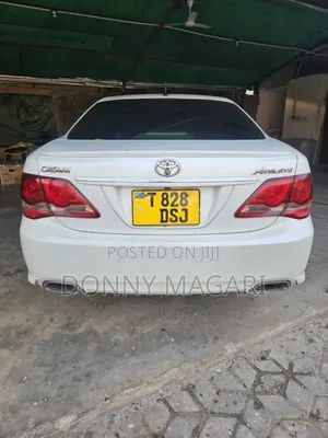 Toyota Crown 2009 White