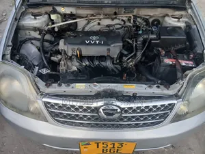 Toyota Corolla 2004 Silver