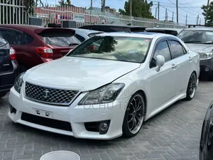 Toyota Crown 2011 White