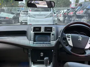 Toyota Crown 2011 White