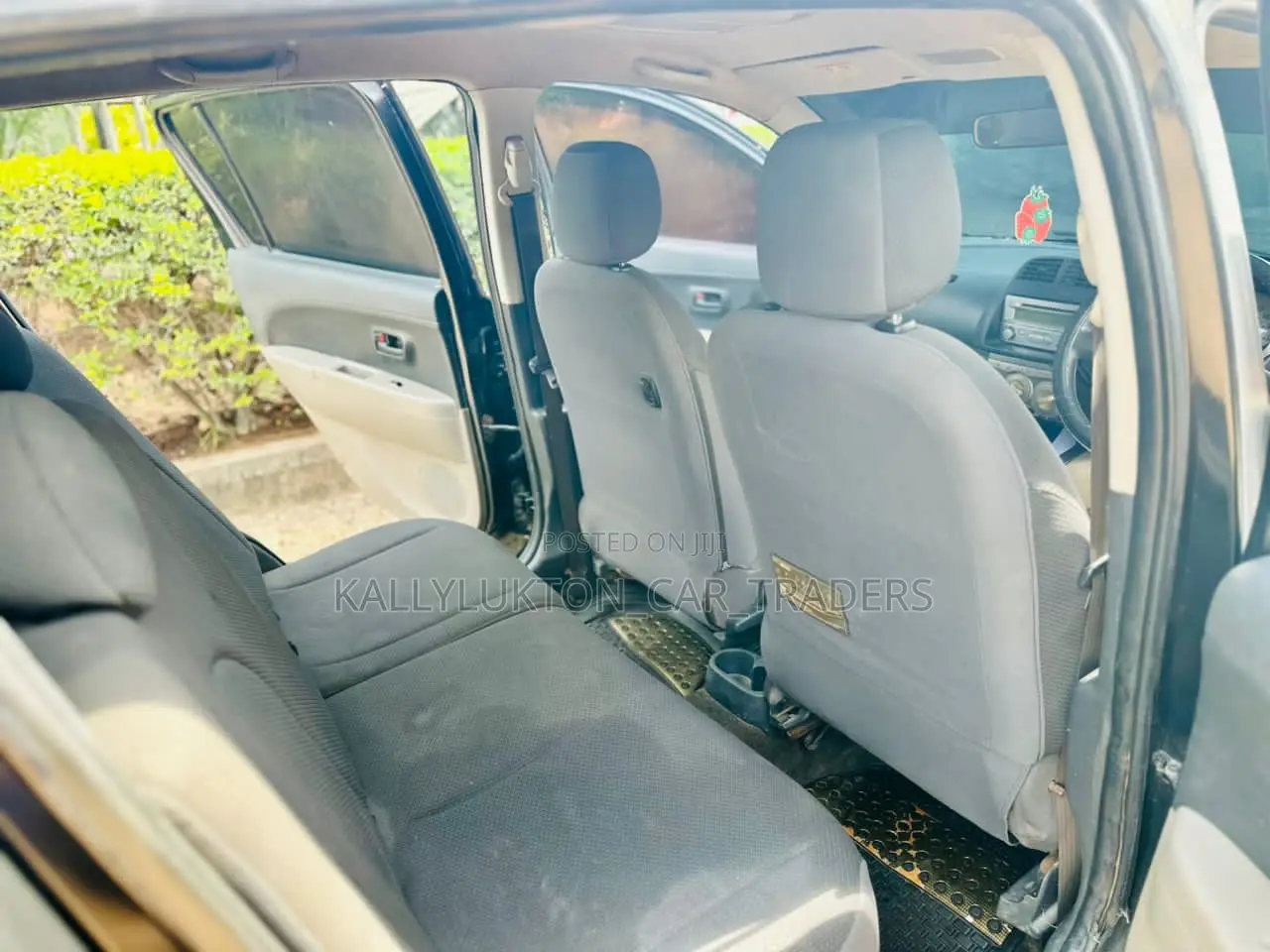 Toyota Passo 2004 Black