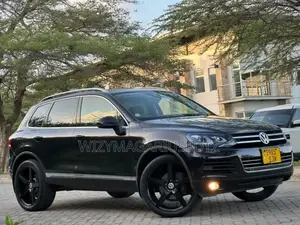 Volkswagen Touareg 2013 Matt Black