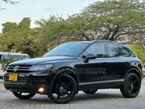 Volkswagen Touareg 2013 Matt Black