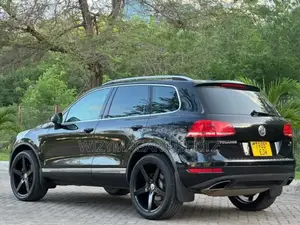 Volkswagen Touareg 2013 Matt Black