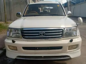 Toyota Land Cruiser 2021 White