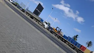 Plot 4 Investment Yard Factory It Look at Tarmac Main Road