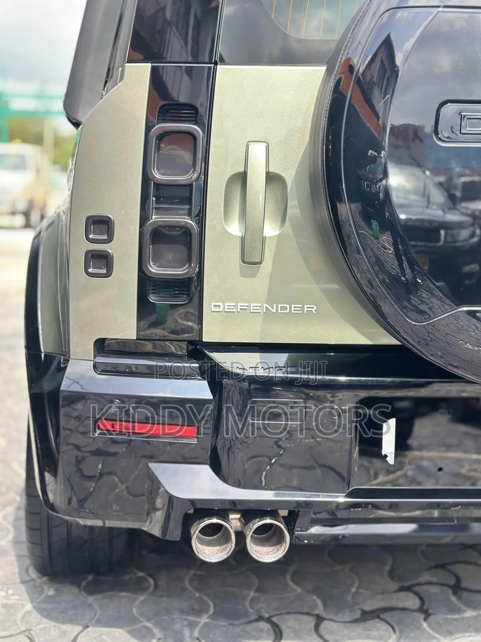 Land Rover Defender 2022 Green