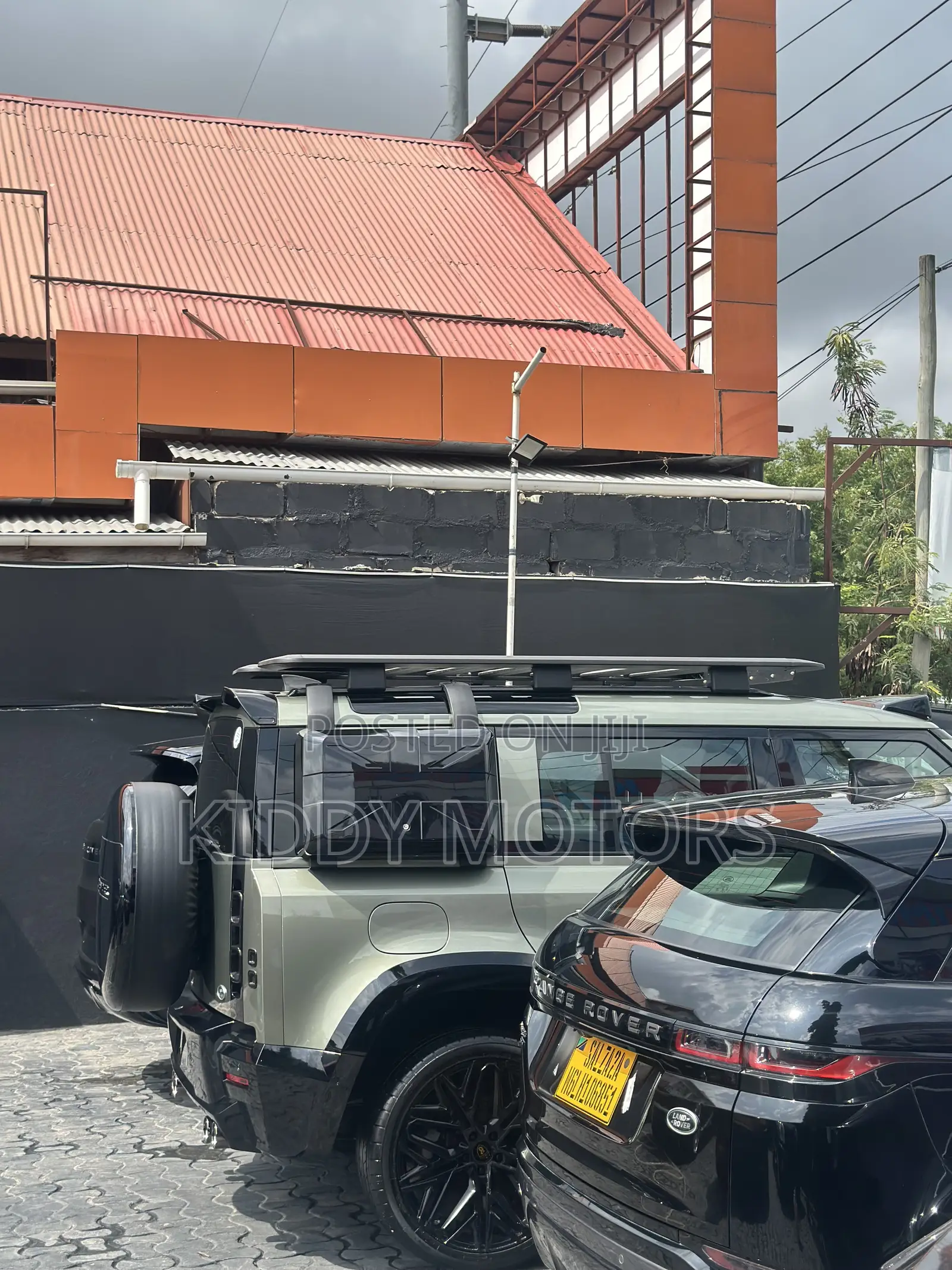 Land Rover Defender 2022 Green