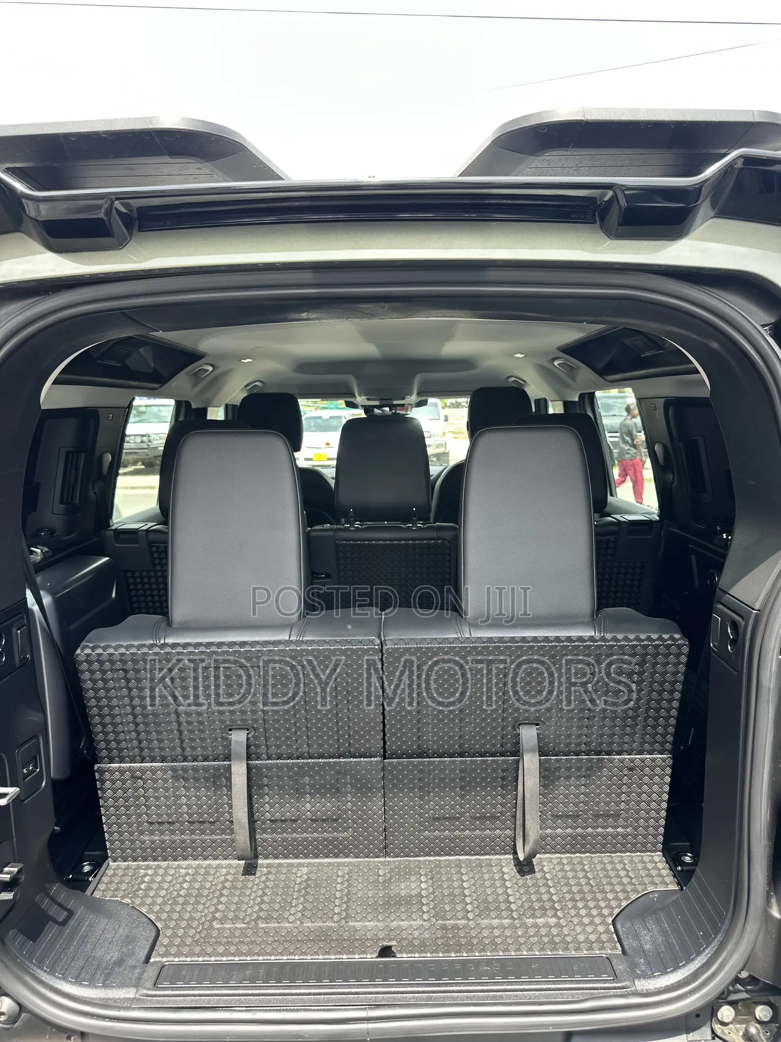 Land Rover Defender 2022 Green