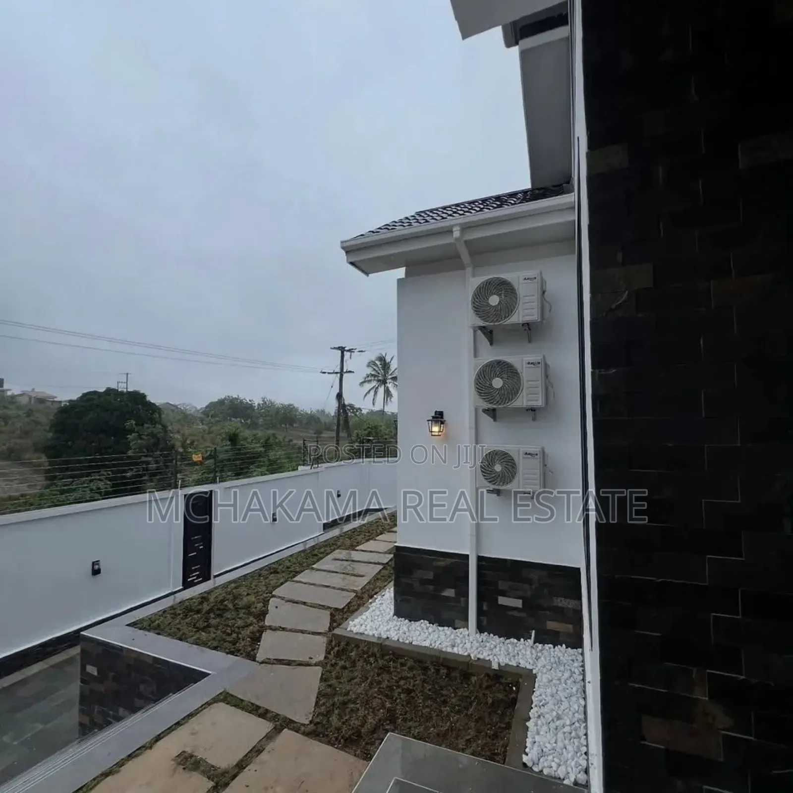 5bdrm Block of Flats in Mchakama Real Estate, Goba for sale