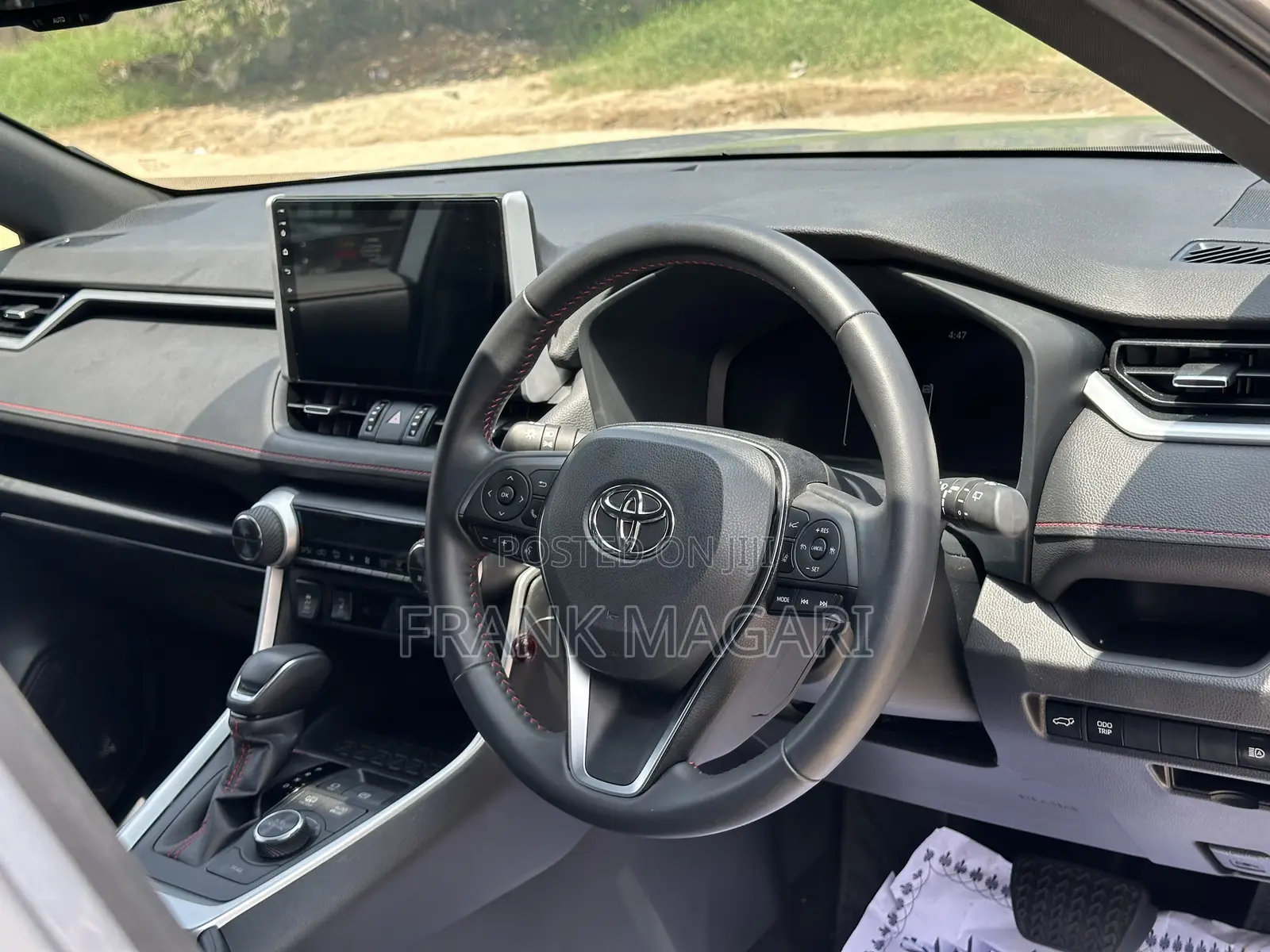 Toyota RAV4 Hybrid 2023 Silver