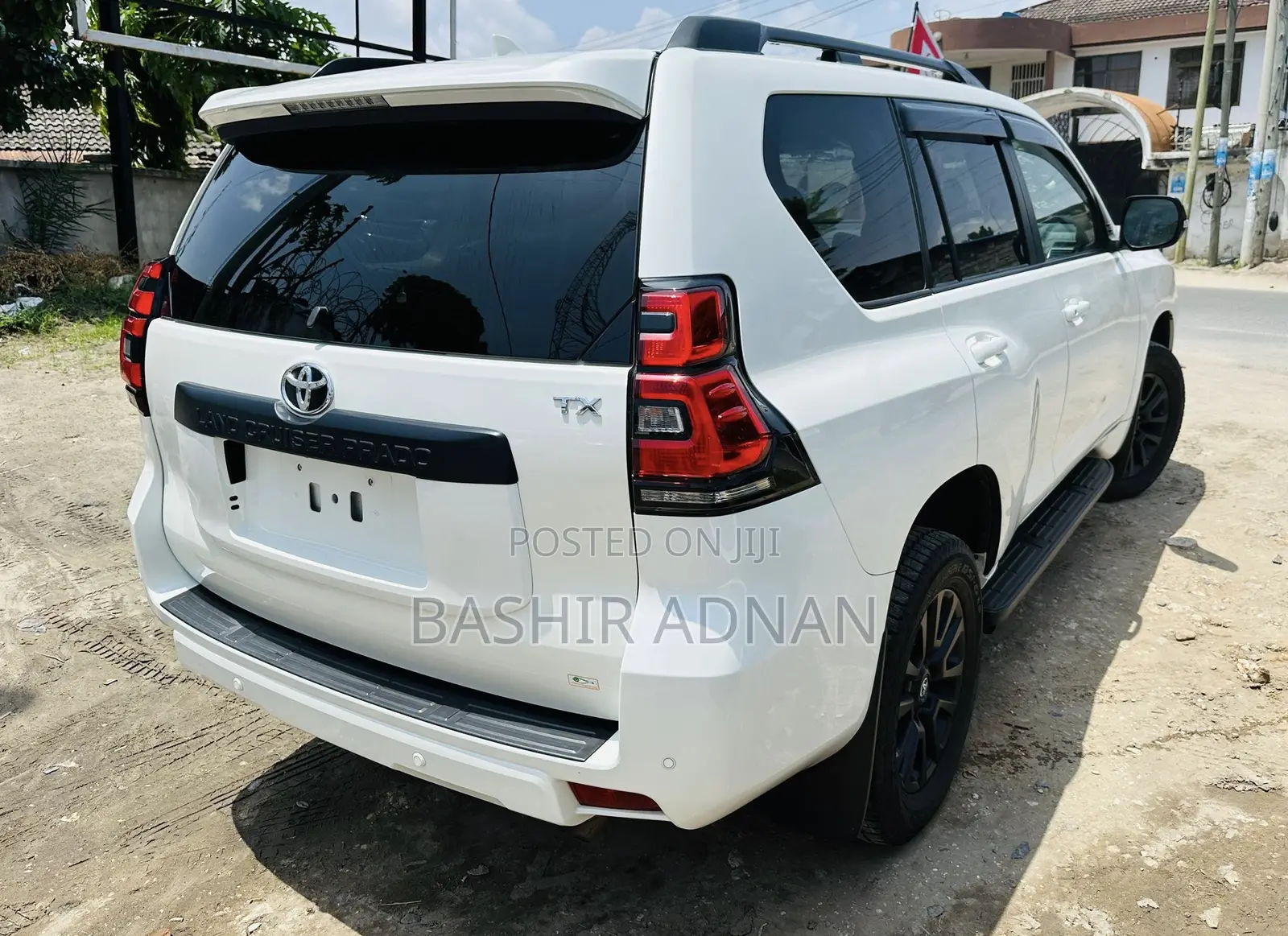 Toyota Land Cruiser Prado 2.8 2022 White
