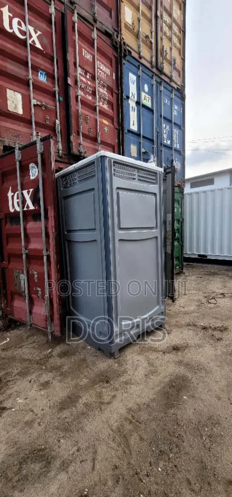Mobile Toilets for Construction Sites and Outdoor Events for Sale
