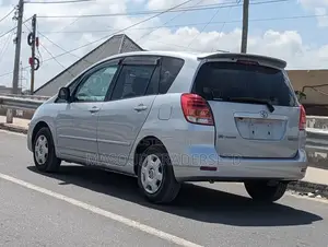 Toyota Corolla Spacio 2005 Silver