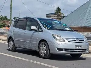 Toyota Corolla Spacio 2005 Silver